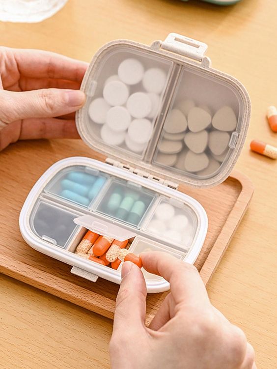 Super Organizador de pastillas portátil - 8 rejillas (Compre 1 y llévese 2)+envío gratis